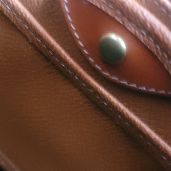 Vintage Dooney & Bourke - classic! - Picture 4 of 11